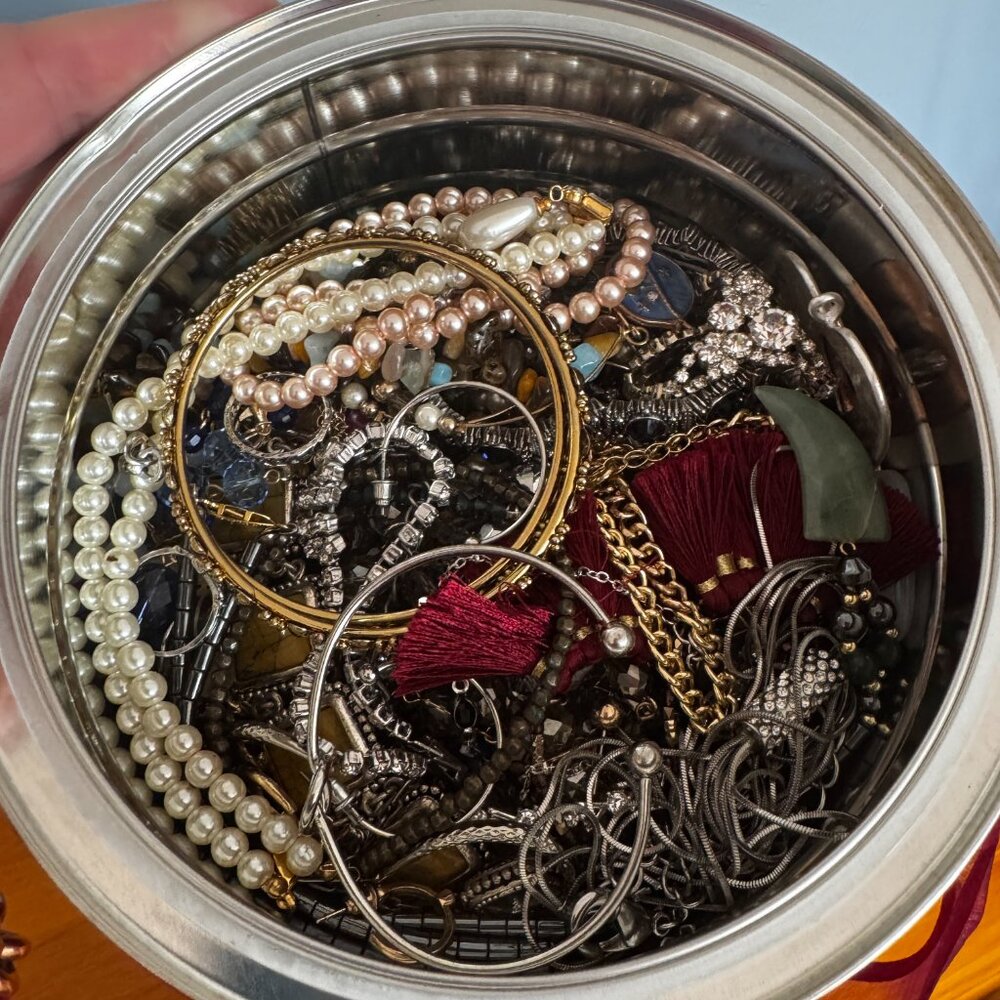 Over 4 lbs Mystery Jewelry Lot - Picture 2 of 6